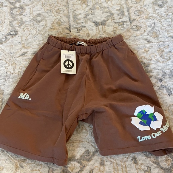 Raremadhappy earth day shorts brand new never worn before
